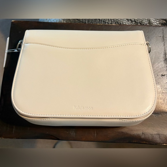 NWT: Lululemon Athletica Leather Alternative Crossbody Bag - color Cashew - Picture 2 of 7